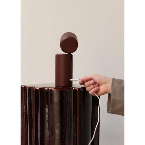 It’s about RoMi Milan tafellamp/wandlamp burgundy It’s about RoMi Milan tafellamp/wandlamp burgundy