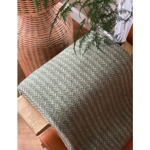 Elvang Hope plaid bottle green