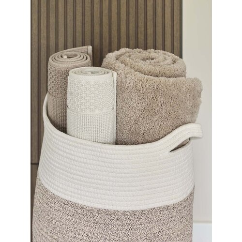 Aquanova Yuna badmat truffle 60 x 100 Aquanova Yuna badmat truffle 60 x 100