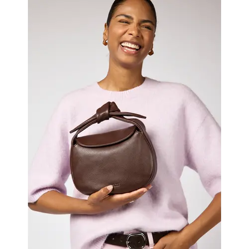 O My Bag Coco croissant handtas klassiek leer - Chocolate