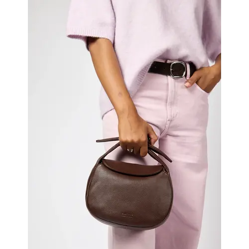 O My Bag Coco croissant handtas klassiek leer - Chocolate