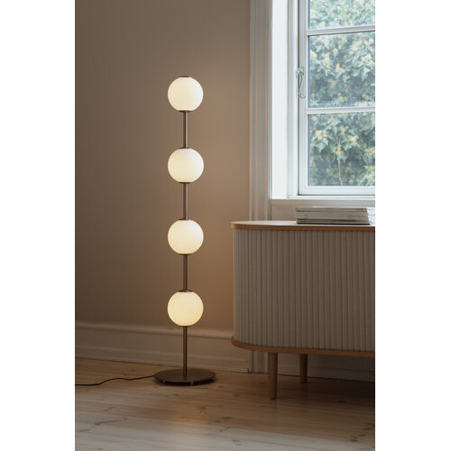 Umage Audrey vloerlamp messing Umage Audrey vloerlamp messing
