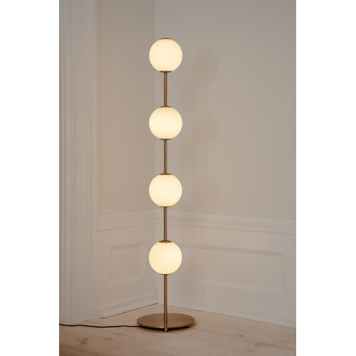 Umage Audrey vloerlamp messing Umage Audrey vloerlamp messing