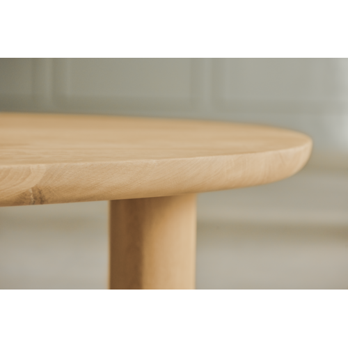 Bolia Latch eettafel 170 x 147 wit gepigmenteerde geoliede eik TOONZAALMODEL