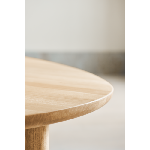 Bolia Latch eettafel 170 x 147 wit gepigmenteerde geoliede eik TOONZAALMODEL