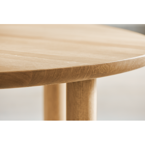 Bolia Latch eettafel 170 x 147 wit gepigmenteerde geoliede eik TOONZAALMODEL