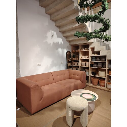 HKLiving Vint sofa driezit Linen Dusty Rose - TOONZAALMODEL HKLiving Vint sofa driezit Linen Dusty Rose - TOONZAALMODEL