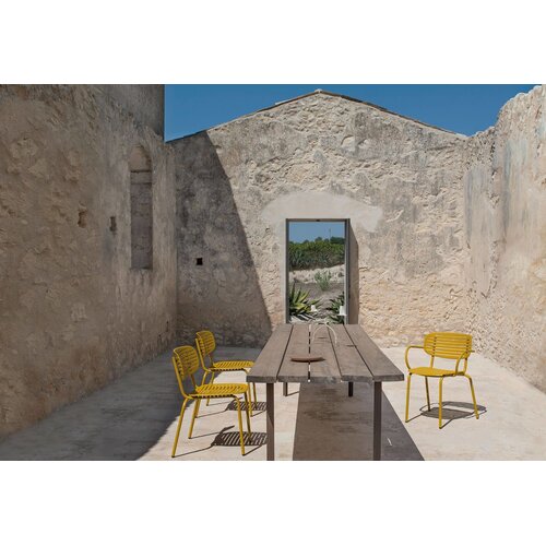 Emu Mom tuinstoel met armleuningen Vanilla