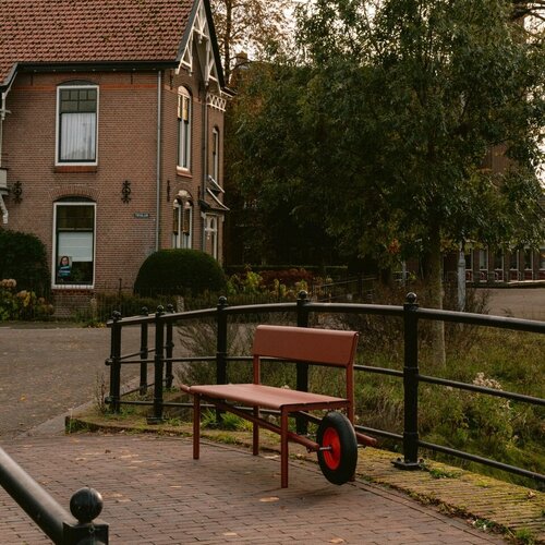 Weltevree Wheelbench aluminium oxide red