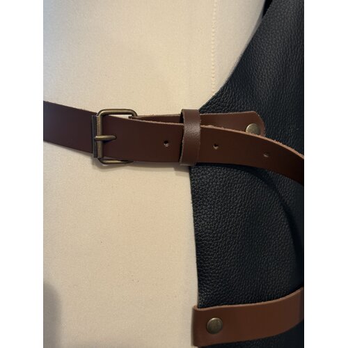 Verstee Leather Crafts Keukenschort leder rivet zwart/cognac stevige halsriem Verstee Leather Crafts Keukenschort leder rivet zwart/cognac stevige halsriem