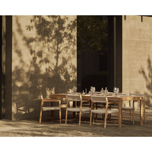 Ethnicraft Bok outdoor eettafel Ethnicraft Bok outdoor eettafel