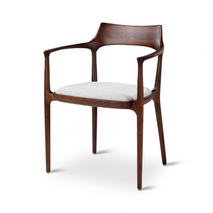 Castle Line Lexy armstoel beige houten poten es/walnut Castle Line Lexy armstoel beige houten poten es/walnut