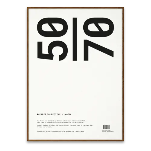 Paper Collective PC kader donker eik 50 x 70 cm Paper Collective PC kader donker eik 50 x 70 cm