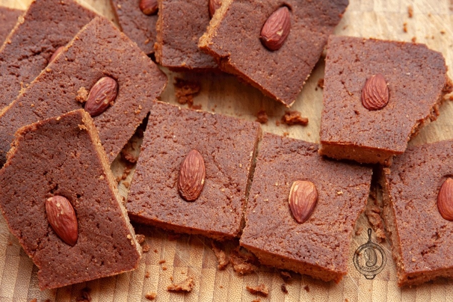 keto-speculaas-plaatkoek-1-900x600.jpg