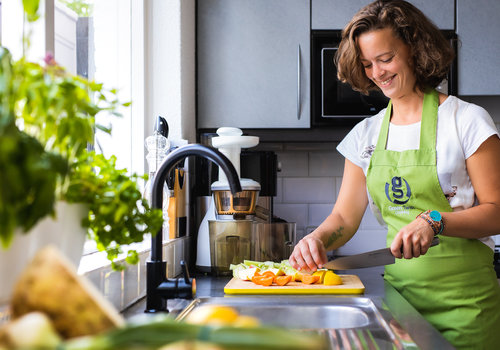 Iris Heuer from GreenTwist Cooking School