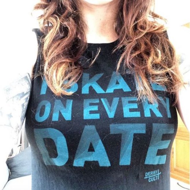 Derby Cult + Skate on Every Date - T-Shirt Female