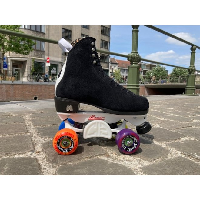 Gestalten Sie Ihre eigenen Moxi Jack Rollschuhen