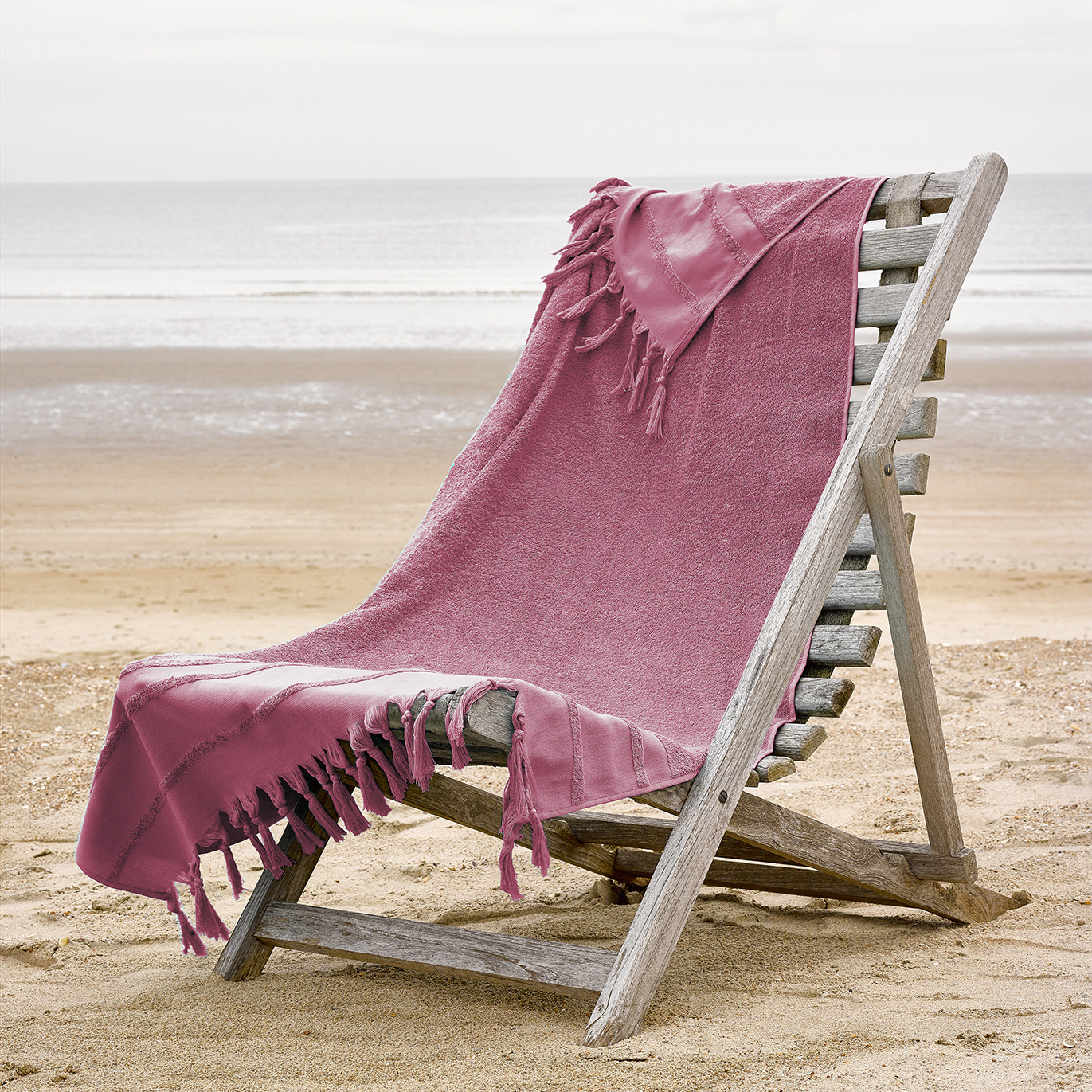 De Witte Lietaer Hammam beach towel with tassels Fjara 100 x 180 cm - rose wine