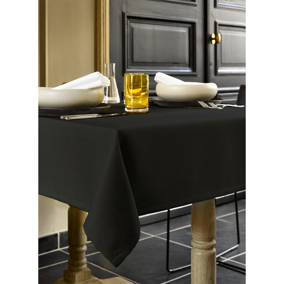 De Witte Lietaer Tablecloth, Gibson Black - 145 x 220 cm - 100% Polyester