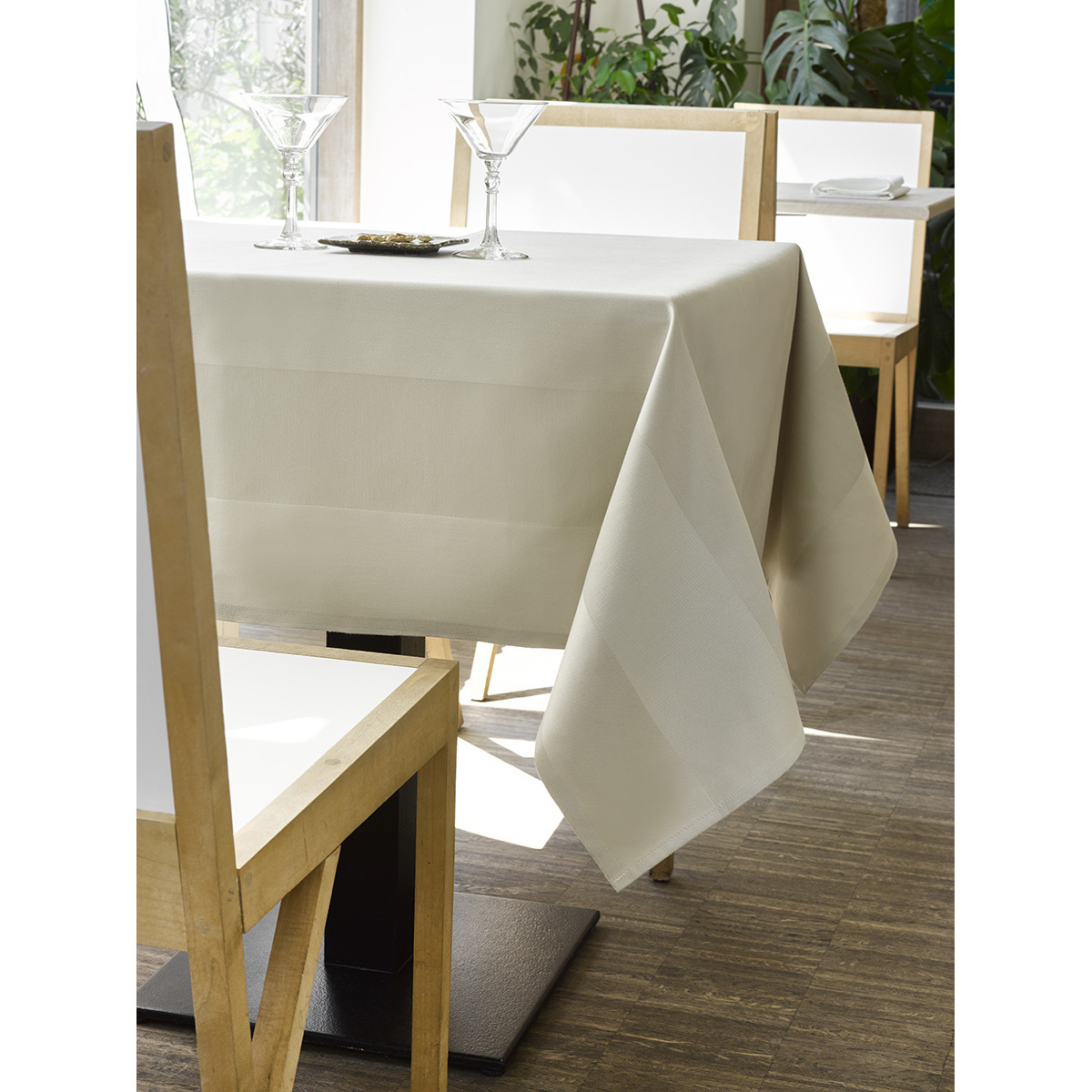 De Witte Lietaer Tablecloth, Luna-A White - 160 x 260 cm - 100% Damask Cotton