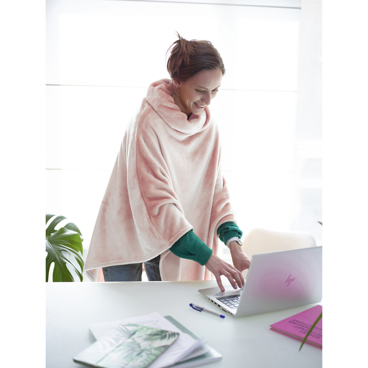 Moodit Poncho Fleece, Navy Blue - 80 x 80 cm - Polyester