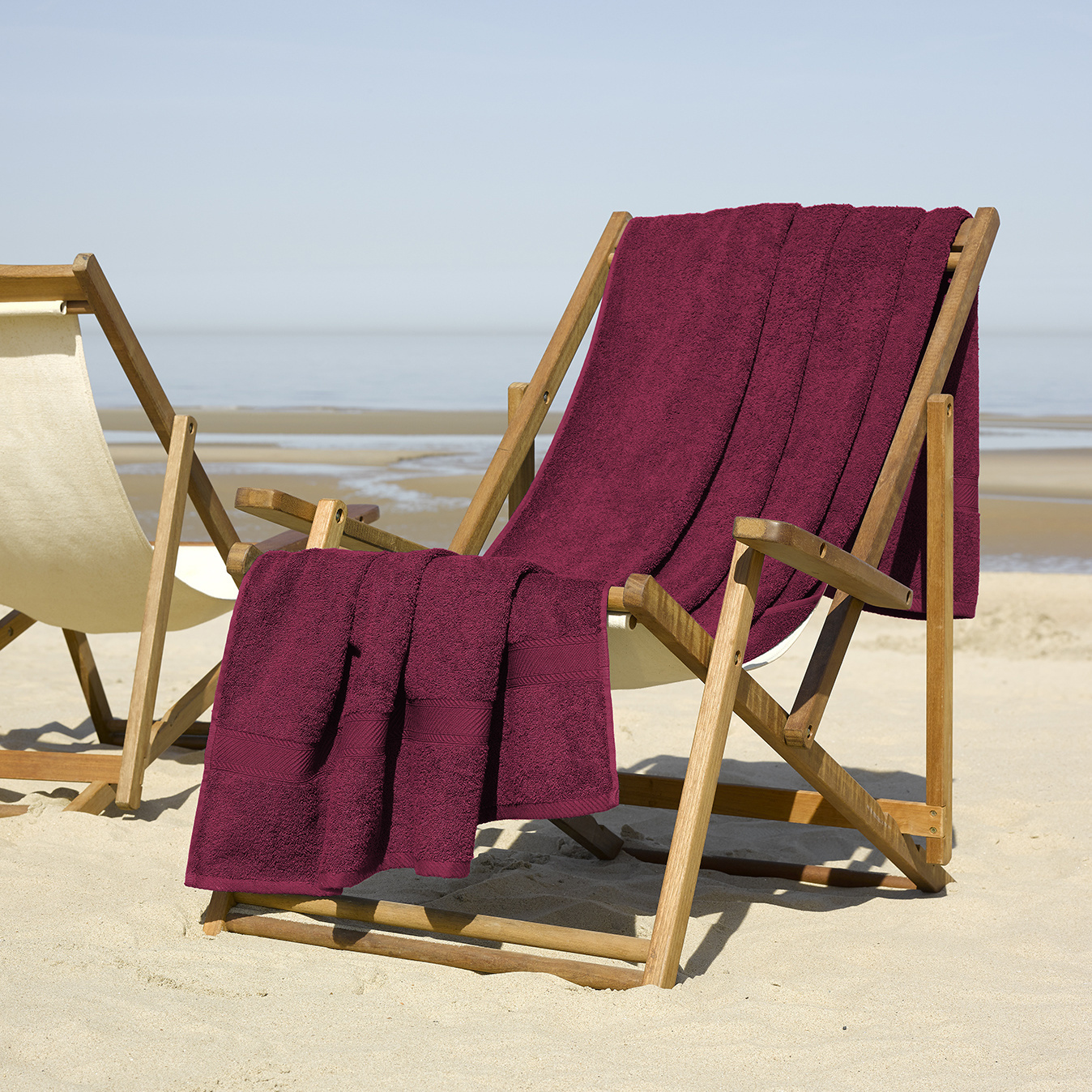 De Witte Lietaer Beach towel Helene Beet Red 100 x 200 cm - Cotton