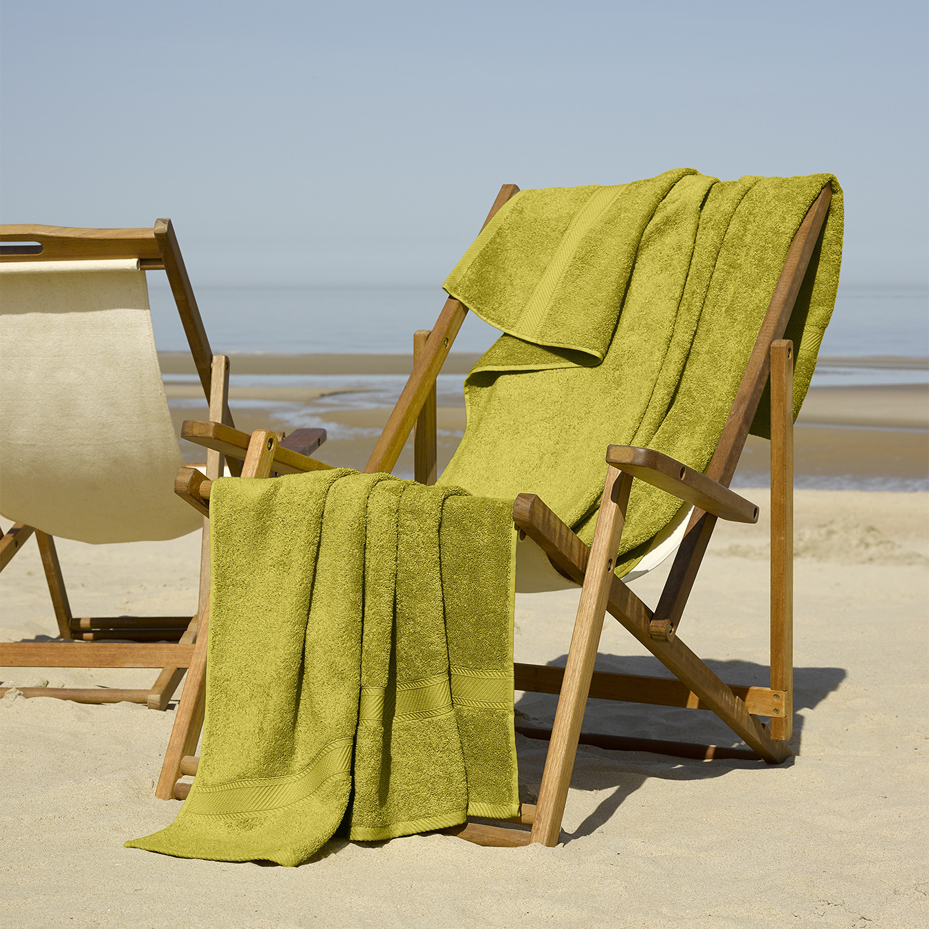 De Witte Lietaer Beach towel Helene Warm Olive 100 x 200 cm - Cotton