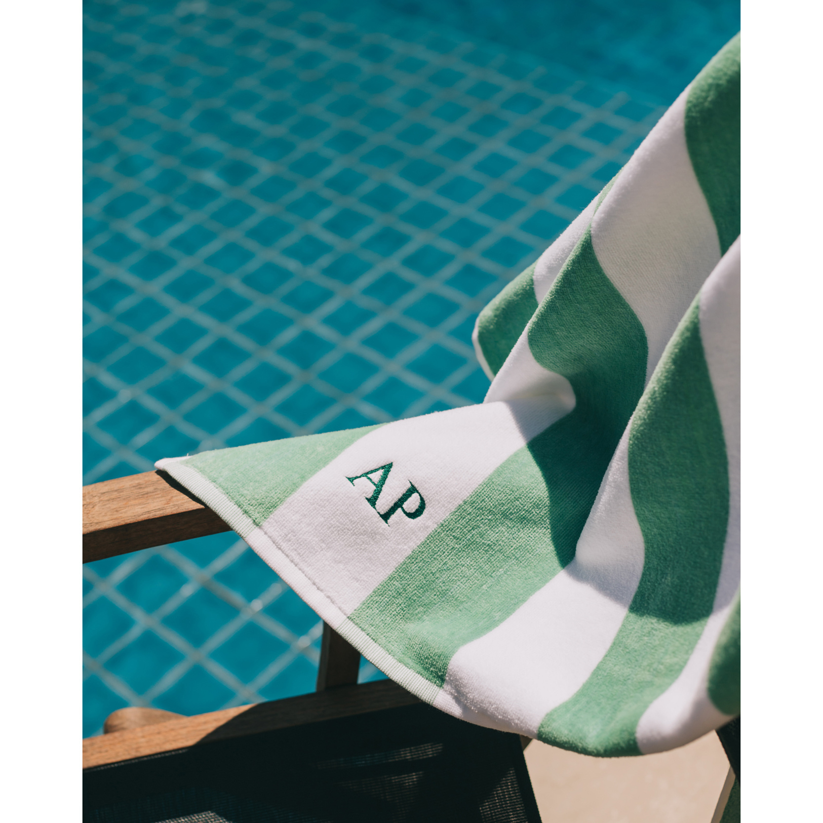 Torres Novas 1845 Torres Novas Beach towel Gibalta 100x180cm Green