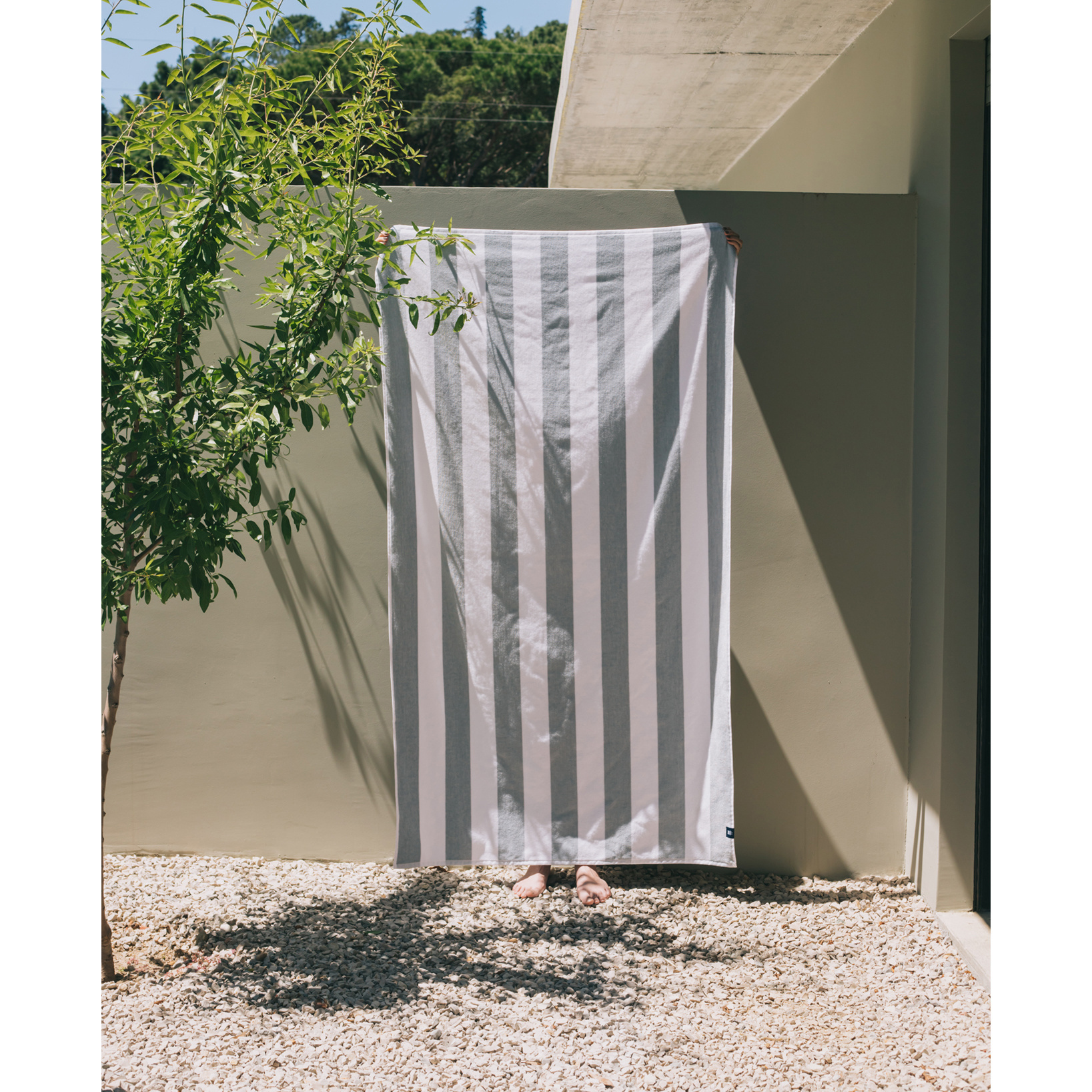 Torres Novas 1845 Beach towel Gibalta, Gray - 100 x 180 cm - 100% cotton