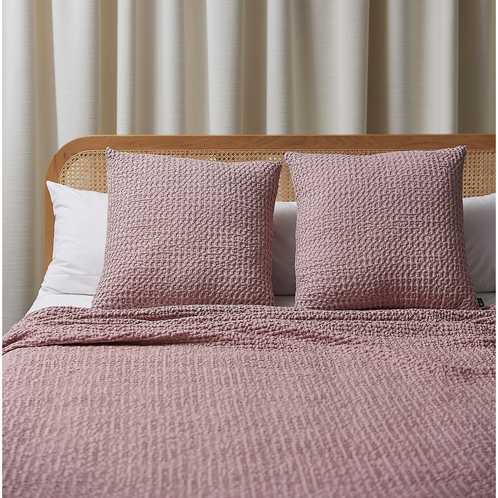 Torres Novas 1845 Pillowcase Waffle, Old Pink - 50 x 50 cm - Cotton