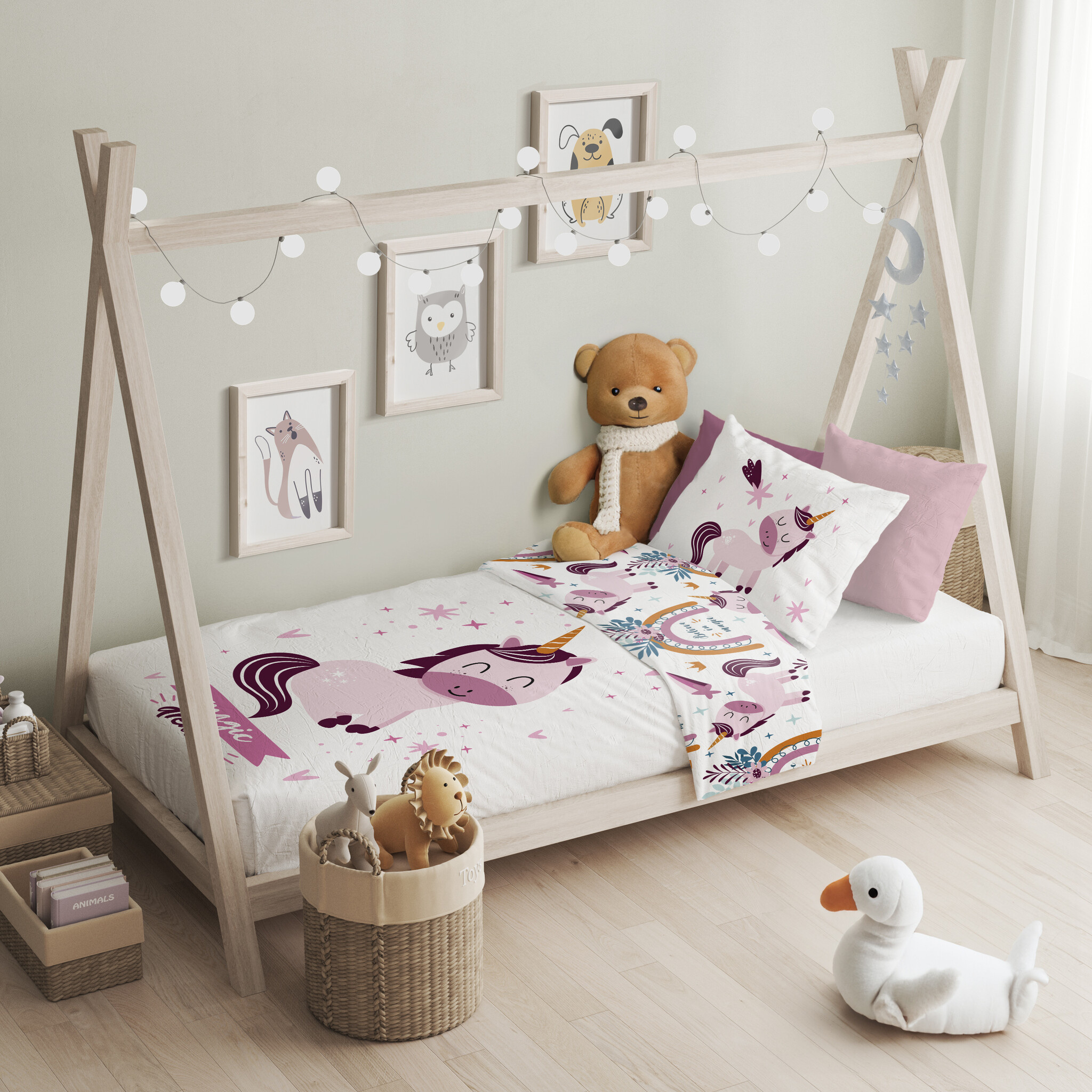 Cuddles BABY / Peuter dekbedovertrek, Magic Dreams - 100 x 135 cm / 40 x 60 cm - Katoen