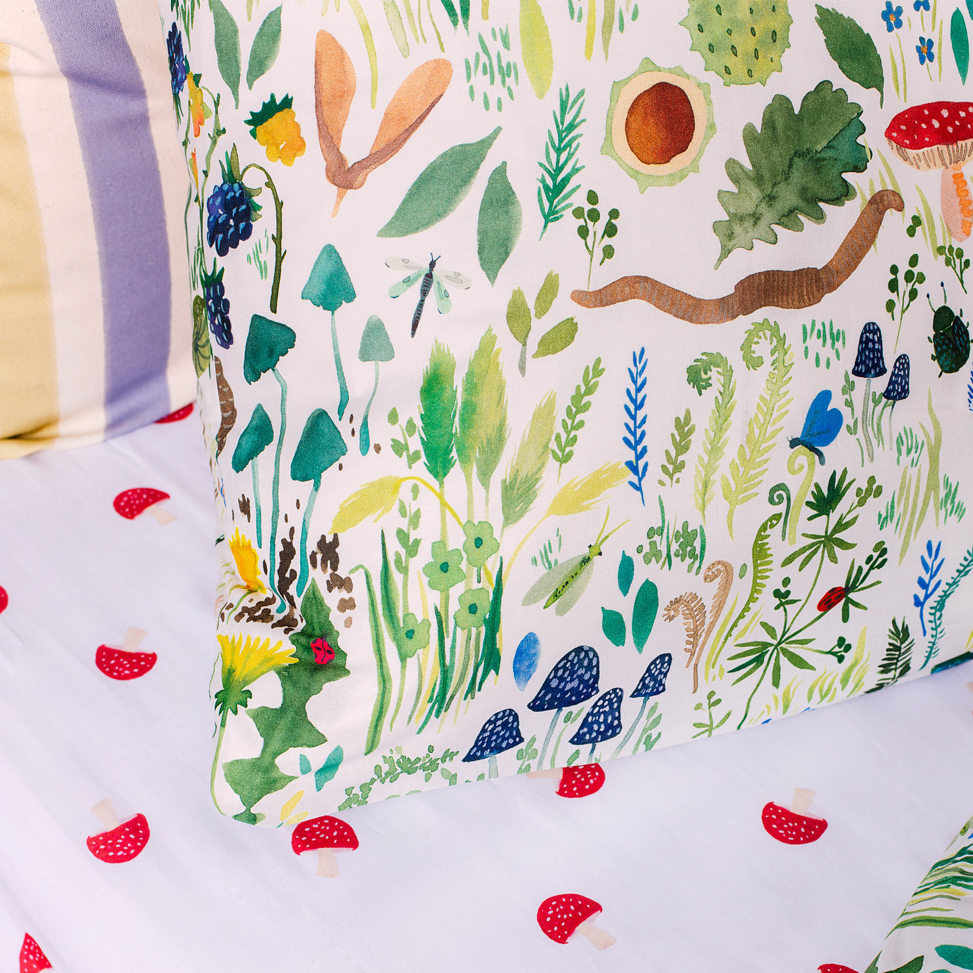 Wee Blue Bell Duvet cover Fauna Flora - 140 x 200 + 63 x 63 cm - Cotton