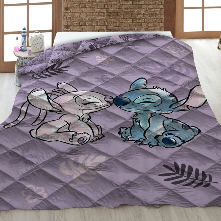 Disney Lilo & Stitch Sprei Kiss - 140 x 200 cm - Polyester