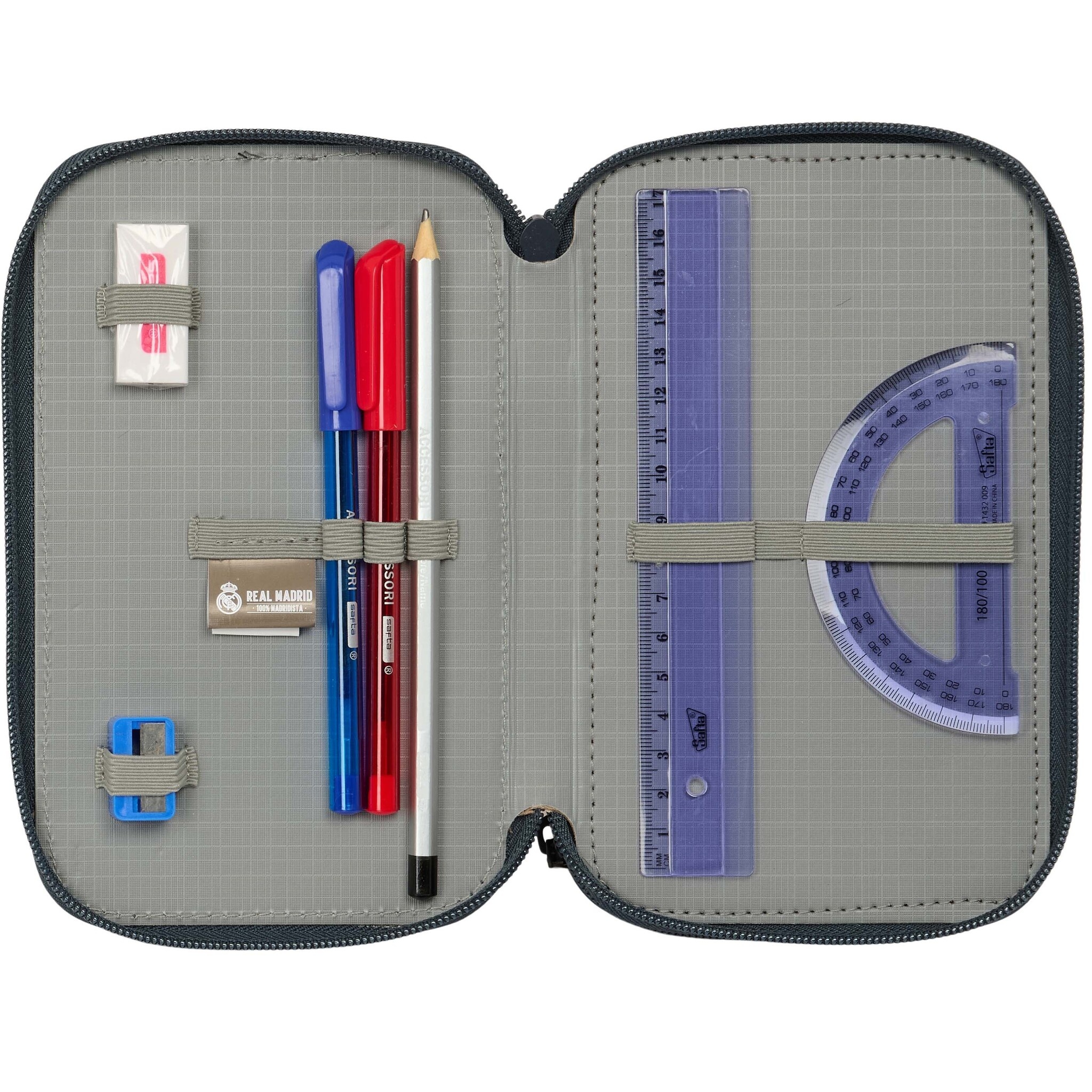 Real Madrid Gevuld etui Champions - 37 stuks - 19.5 x 12.5 x 5.5 cm - Polyester