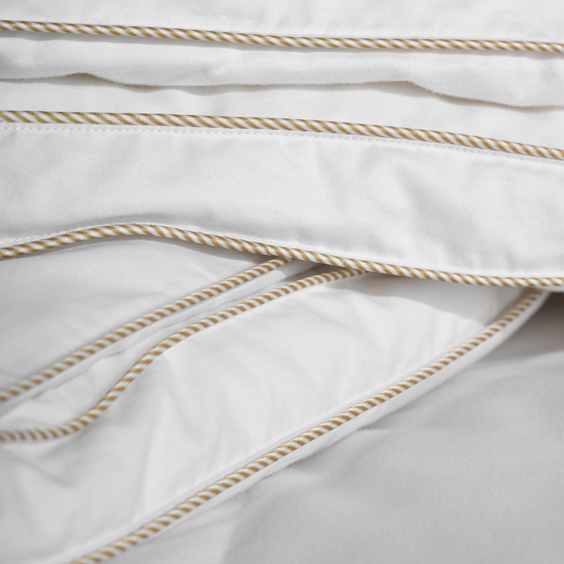 De Witte Lietaer Dekbed Bilancia - 260 x 240 cm - 4 seizoenen (2 delen) - Donsvulling