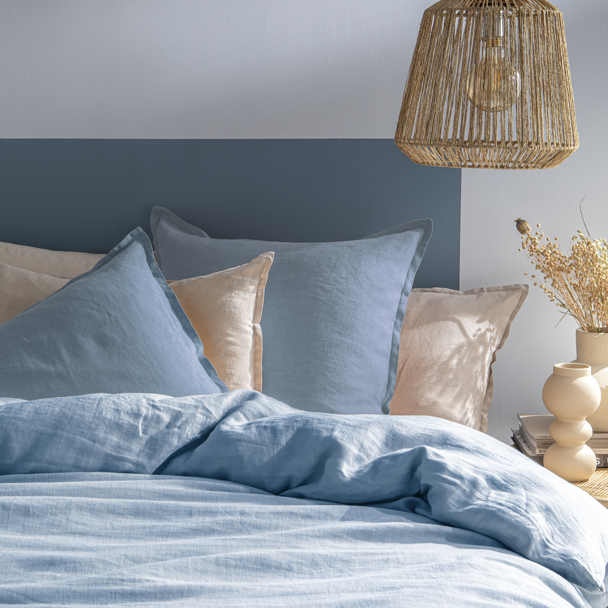 Matt & Rose Dekbedovertek Bleu Orage - 260 x 240+ (2x) 65 x 65 cm - Linnen