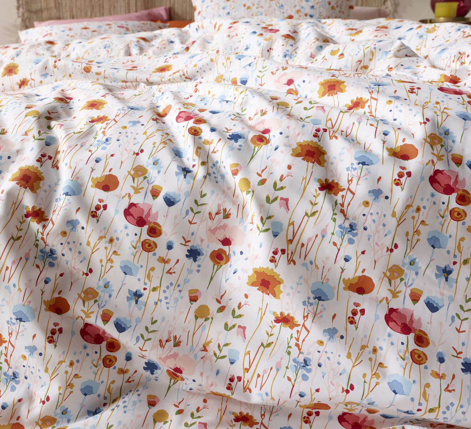 Moodit Duvet Cover Odil Anette Bloom Paradise - 200 x 200/220 + 2x 60 x 70 cm - White - Cotton
