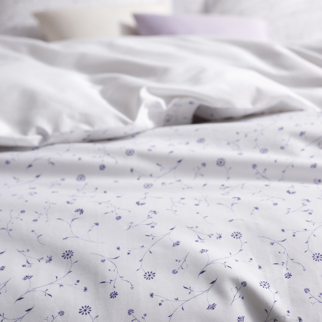 De Witte Lietaer Lilia Porcelain Duvet Cover - 260 x 240 + (2x) 60 x 70 cm - Cotton Percale