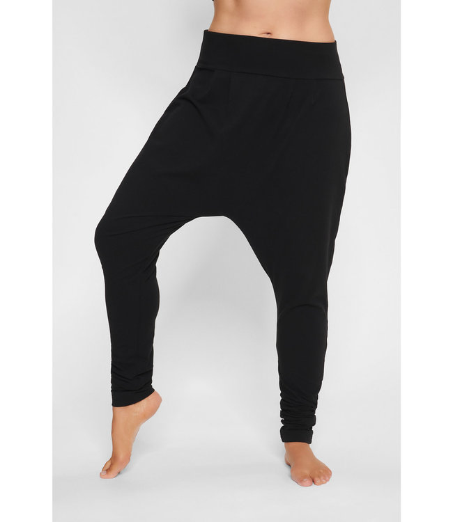 Hou op Manuscript gemeenschap Urban Goddess Yoga Harembroek Dharma - Urban Black | yogakledingonline.nl