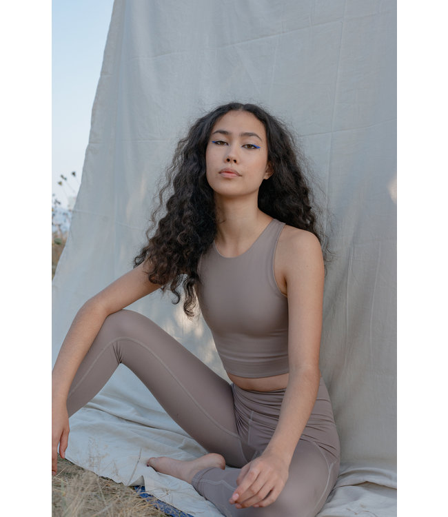 Girlfriend Collective Compressive High-Rise Yoga Legging - Limestone