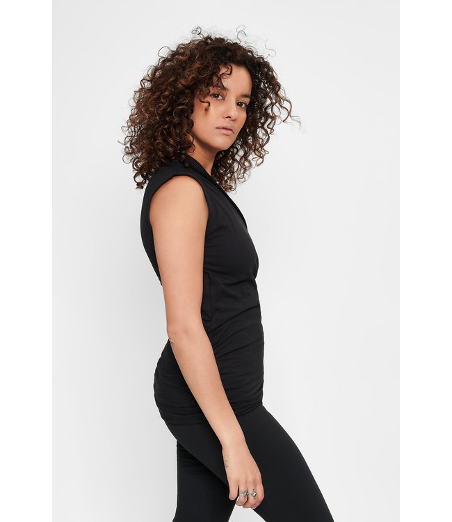 Urban Goddess Yoga Top Good Karma - Urban Black