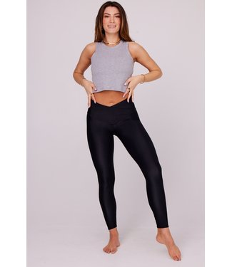 Onzie High Rise V Yoga Legging - Black Rib