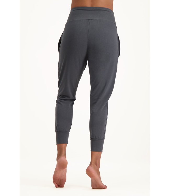 Urban Goddess Bhumi Dry-fit Yoga Broek - Charcoal