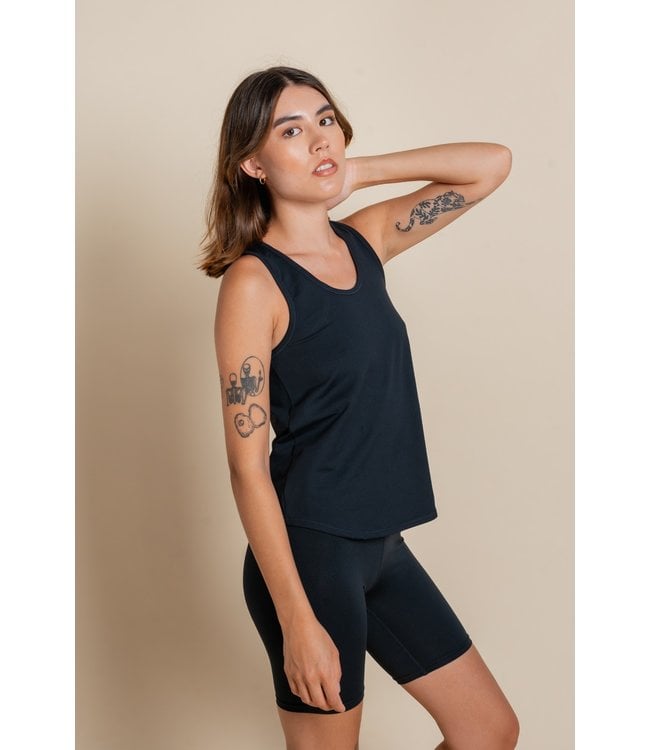 Girlfriend Collective Train Relaxed Yoga Tank - Black