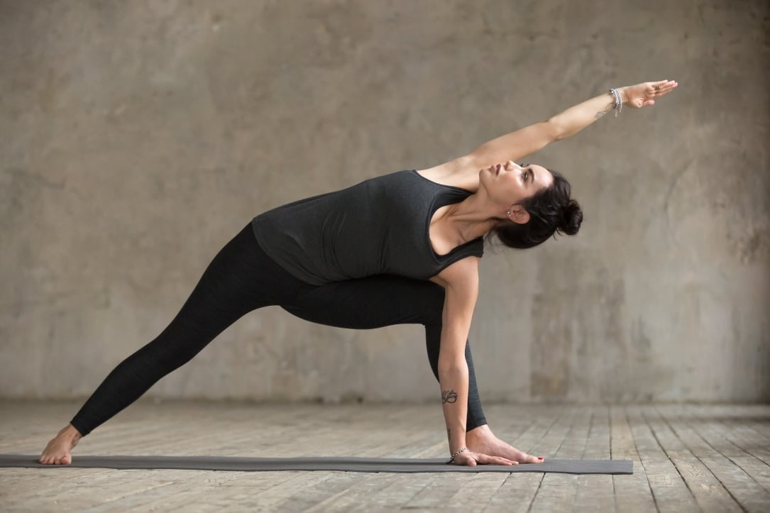 zijwaartse yoga hoekhouding voor je rug