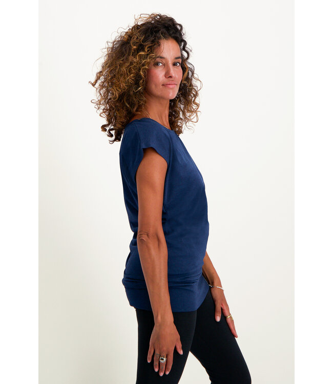 Urban Goddess Asana Yoga Tee - Midnight