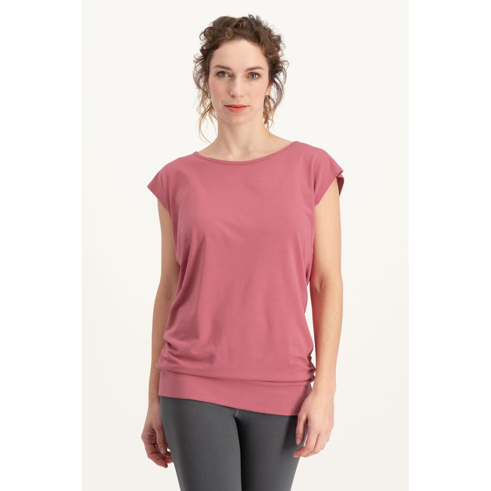 Urban Goddess Asana Loose Fit Yoga Tee - Hibiscus