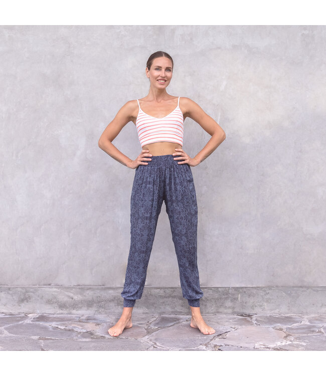Jaya Comfortabele Loose fit Yogabroek Ananda - Paisley Blue/Grey