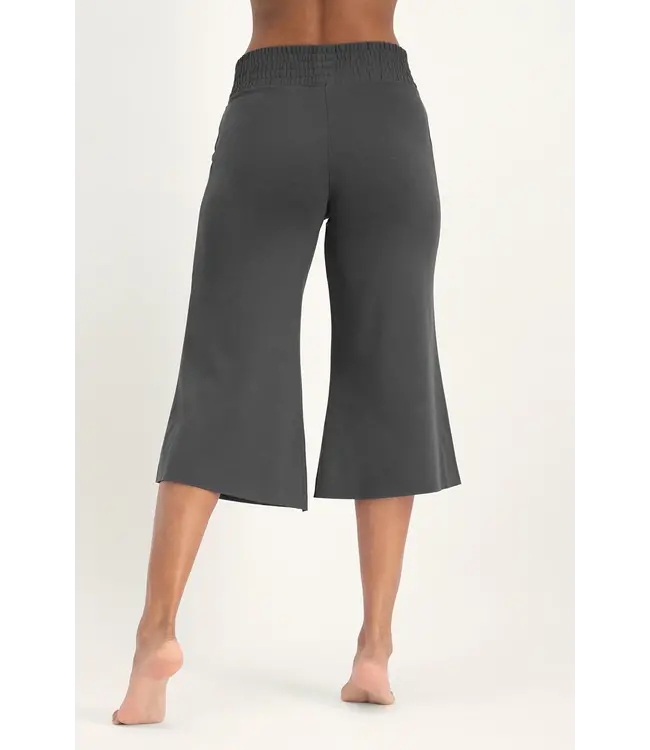 Urban Goddess Flow Wijde Yoga Capri - Ash