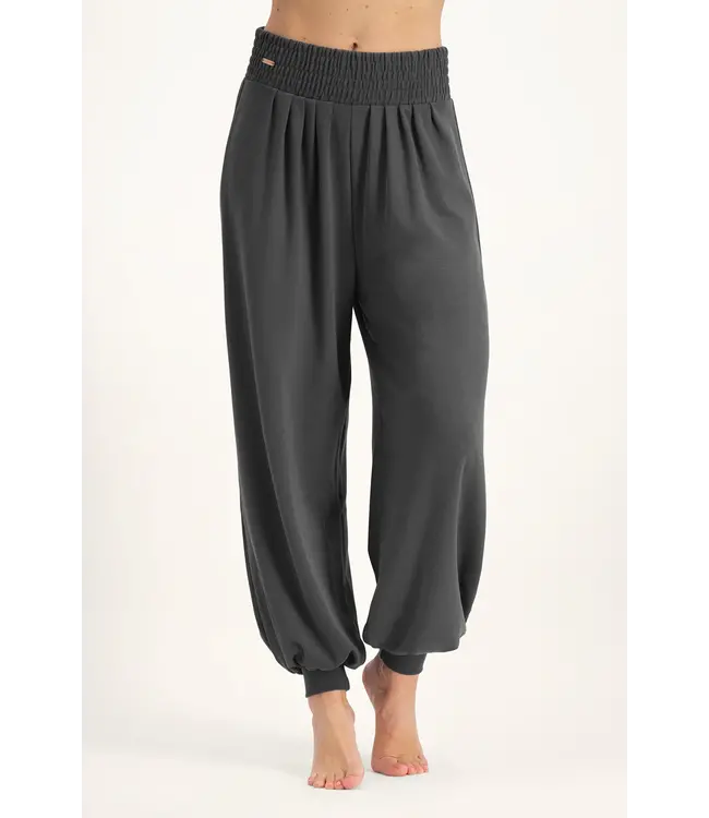 Urban Goddess Jaya Loose fit Yoga Harembroek - Ash